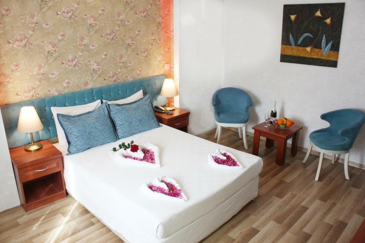 Life Hotel 키레니아 외부 사진
