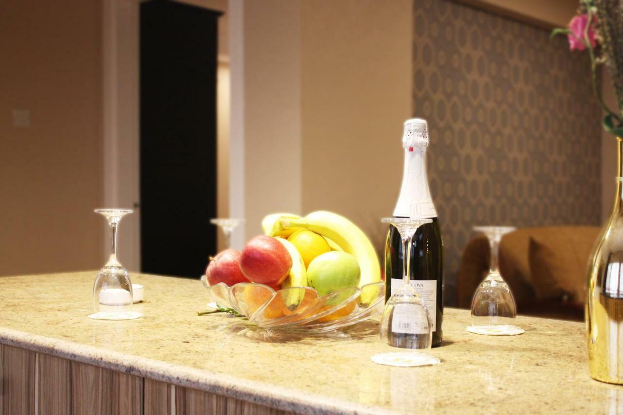 Life Hotel 키레니아 외부 사진