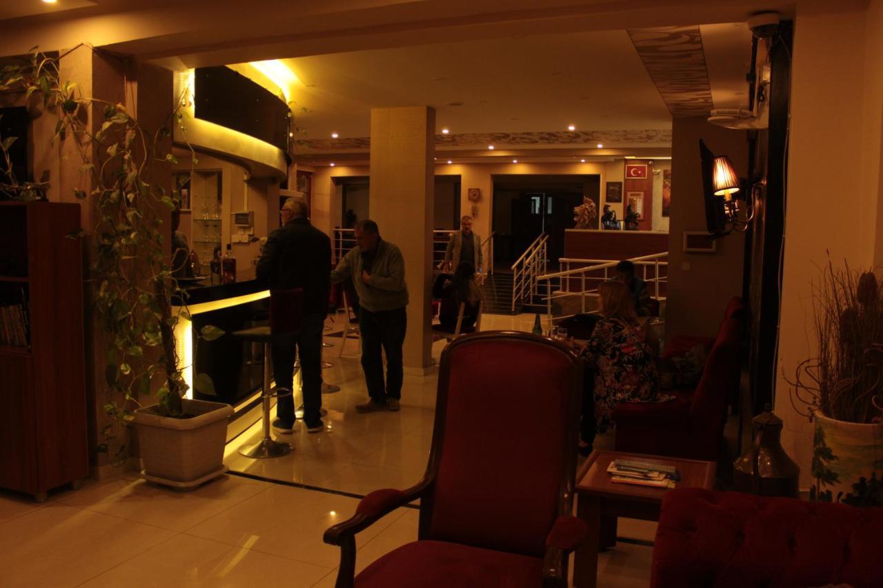 Life Hotel 키레니아 외부 사진